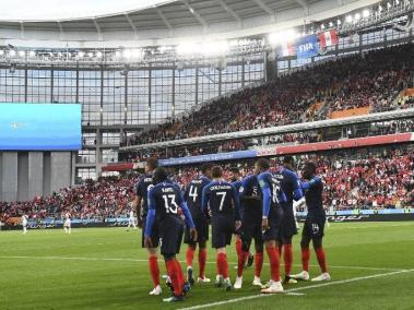 Francia celebrando el gol contra Perú.