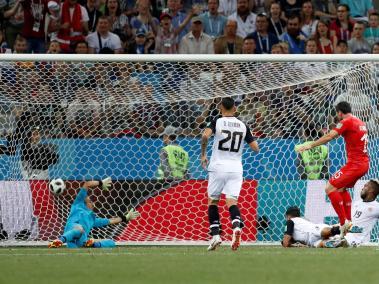 Momento del primer gol de Suiza.