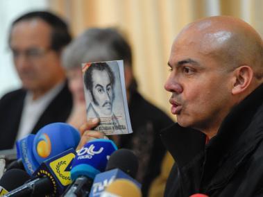 El general (r) Clíver Alcalá afirma que el descontento dentro de la Fuerza Armada de Venezuela con el régimen de Maduro es muy grande.