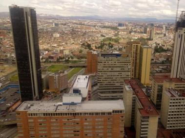 Conjunto de edificios en los que se destaca el de Corficolombiana, ubicado en una esquina del Centro Internacional.