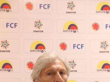 El técnico José Néstor Pékerman tomó la decisión este martes de dar un paso al costado con la Selección Colombia.
