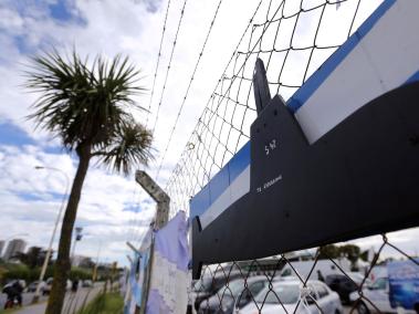 Imágenes de apoyo llevadas a Mar del Plata, Argentina, donde los familiares de la tripulación del submarino ARA San Juan esperaban noticias del hallazgo.