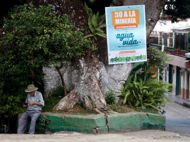 En Jericó, Antioquia, se reitera el desacuerdo de la comunidad con la exploración minera dentro de la región. En varias calles del municipio se puede visualizar carteles que promueven el apoyo ambiental a la zona.
