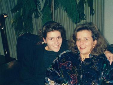 María Carolina Hoyos con su mamá, Diana, pocos días antes del secuestro de la periodista.