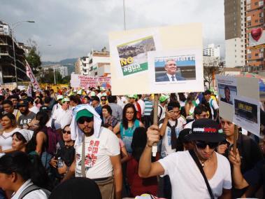 Cientos de ciudadanos se concentraron en la carrera 27 con calle 36 de Bucaramanga.
