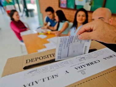 En octubre próximo se vienen elecciones en Colombia para escoger a nuevos alcaldes, gobernadores, diputados, concejales y ediles. Los partidos y movimientos empieza a hacer ajustes.
