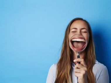 El reír atenúa el estrés: eleva las endorfinas y el cortisol se reduce de manera significativa.