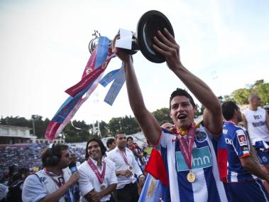 La camiseta número 10 del Porto tuvo un dueño colombiano. James Rodríguez dio el salto a Europa cuando llegó en 2010 a Portugal. Fue 8 veces campeón con un registro de 32 goles y 41 asistencias en 108 partidos.