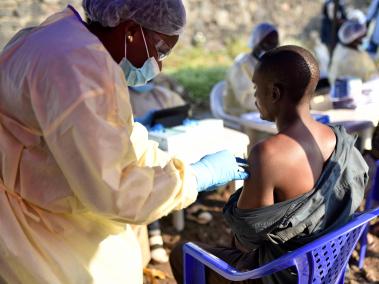 Campaña de vacunación a la población de Goma en el hospital Himbi.