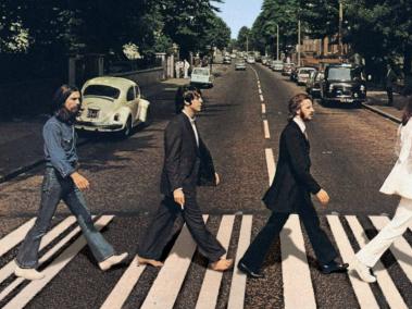 Foto de Iain Macmillan para el álbum ‘Abbey Road’, de los Beatles, que convirtió esta calle en un mito.
