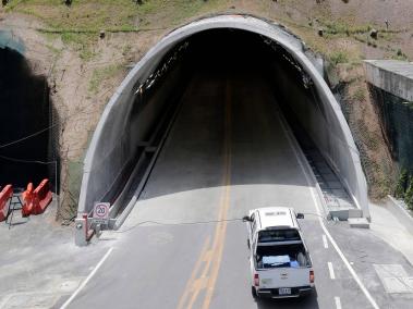 Son 22.3 kilómetros, entre túneles, viaductos e intercambios viales que comprende toda la obra, incluyendo el túnel Santa Elena (llamado túnel de Oriente), que tendrá 8.2 kilómetros.