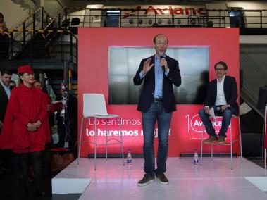 El presidente Ejecutivo de Avianca Holdings, Anko van der Werff, y Adrián Neuhauser, vicepresidente Financiero, señalaron que en el mercado peruano no le fue bien a la compañía.