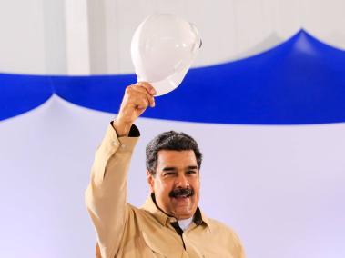 Nicolás Maduro anunció el despliegue en la frontera de un sistema de misiles antiaéreo y ordenó ejercicios militares.