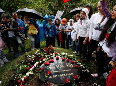 En 2012, Rosa Elvira Cely fue brutalmente asesinada en el Parque Nacional, de Bogotá. Abelardo de la Espriella asumió la representación legal de la familia de Cely sin cobrar a cambio. Javier Velasco, el asesino, fue condenado, y a raíz de este caso después el Congreso de la República promulgó la Ley Rosa Elvira Cely sobre feminicidio.
