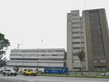 Hoy en día, en la zona del edificio contra el que se perpetró el atentado en 1989 funciona una sede de la Fiscalía General de la Nación.