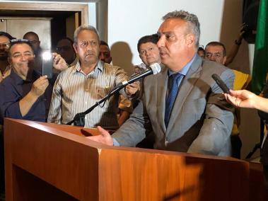 El gobernador electo del Quindío, Roberto Jairo Jaramillo, en un discurso luego de recibir su credencial por parte de la Registraduría.