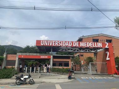 Fachada Universidad de Medellín.