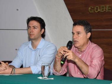 El alcalde Daniel Quintero (izq.) y el gobernador Aníbal Gaviria (der.) tienen un presupuesto ajustado.