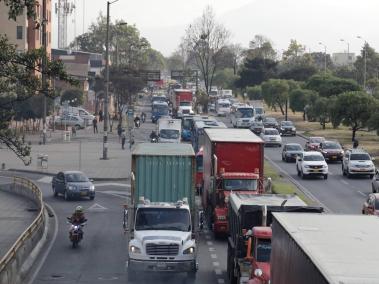 Los transportadores de carga de alimentos con más de diez años dijeron que no van a entra más a Bogotá como forma de portesta.