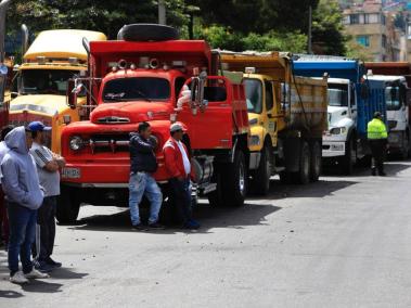 En ocho sitios de Bogotá están concentrados los camioneros.