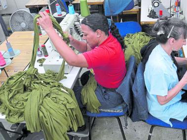 El sector textil equivale al 3,2 por ciento del PIB de Antioquia, representando el 29,6 por ciento del empleo industrial en el departamento.