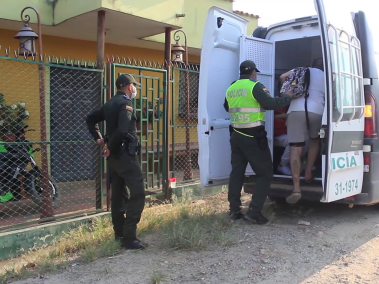 La Policía Metropolitana de Bucaramanga (Mebuc) hizo un balance de los operativos realizados en su jurisdicción, revelando que se han aplicado 13.500 comparendos a personas que no han respetado las normas de aislamiento preventivo por el coronavirus.