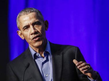 Obama calificó la respuesta de la Casa Blanca a la pandemia como un "desastre caótico".