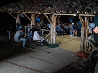 Por lo menos 31 personas vulneraron la medida de cuarentena en Quindío y realizaron una fiesta en una finca hotel de Montenegro.