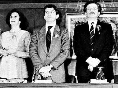 De izq. a der., Gloria Pachón, la esposa de Galán; César Gaviria, Luis Carlos Galán y Ana Milena Muñoz de Gaviria
