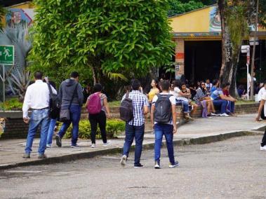 La Universidad del Tolima  alberga en sus programas a jóvenes de Ibagué y otros 47 municipios.