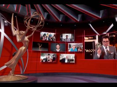 Los premios Emmy tuvieron muchas pantallas y poca gente en un escenario.
