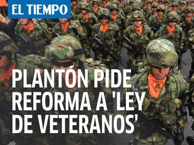 Plantón de retirados de la Fuerzas Armadas pidiendo reforma a la ‘Ley de Veteranos’