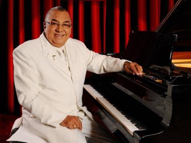 Alci Acosta, músico, es uno de los más reconocidos intérpretes del bolero popular.