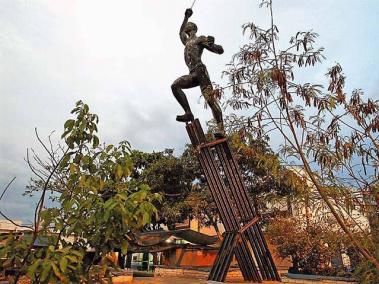 'El Prometeo de la libertad', Monumento en Ciénaga que rinde tributo a los trabajadores asesinados en La Masacre de las Bananeras.