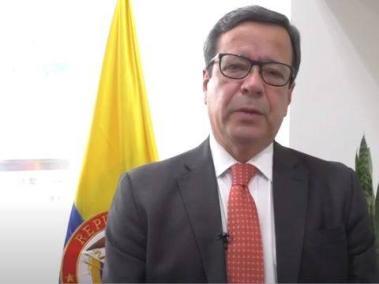 Debido a serios problemas de salud el superintendente de Notariado y Registro, Rubén Silva, está alistando su carta de renuncia.
