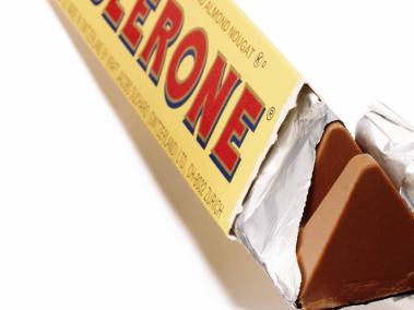 Toblerone es una barra de chocoalte icónica tanto por su combinación de sabores como por su diseño.