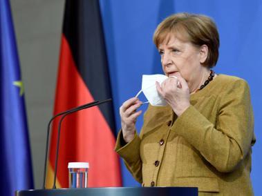 Según Ángela Merkel, otros estados, como China y Rusia, están empleando la vacuna para acciones "geopolíticas" y "diplomáticas".