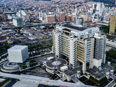 Foto del edificio EPM, ubicado en el centro de Medellín