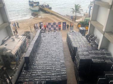 Según la Dian, los barcos 'Don Andrés y 'Rey David' fueron perfilados por la Policía Fiscal y Aduanera en coordinación con las autoridades de Panamá.