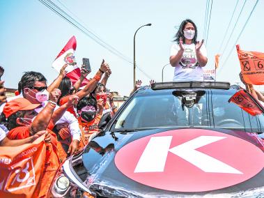 La candidata de Fuerza Popular, Keiko Fujimori, ha mantenido una activa campaña por le país, pese al covid.