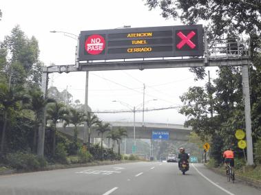 Debido a las manifestaciones que se viven en Medellín, las autoridades decidieron cerrar el túnel de Oriente.