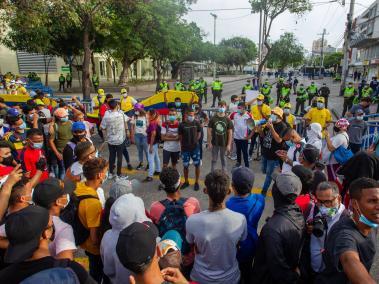 Enfrentamientos entre manifestantes y policia por partido de Copa Libertadores. 13 de Mayo de 2021. Horas antes de enfrentamientos.