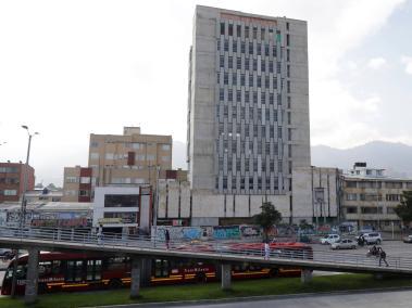 La edificación de la sede de la alcaldía de Teusaquillo tiene 12 pisos y 3 sótanos.