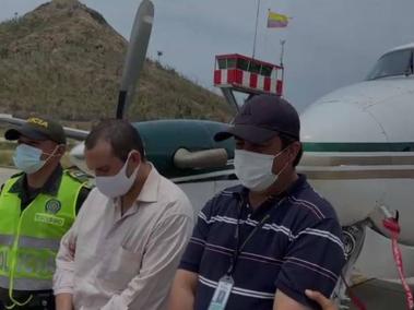 El piloto Juan Camilo Cadena y el auxiliar Harold Rivera no aceptaron cargos.