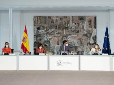 El presidente de España, Pedro Sánchez, presidió el consejo de ministros que aprobó el indulto a los líderes catalanes presos.