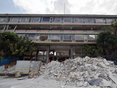 El edificio del Centro Administrativo Nacional (CAN) será demolido por deterioro de su infraestructura.