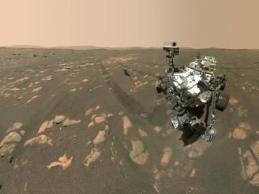 El pasado 6 de Abril de 2021, el rover Perseverance se hizo un selfie en Marte junto con el helicóptero Ingenuity.