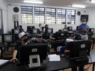 Más de 400 mil estudiantes regresaron durante esta semana a clases en Antioquia.