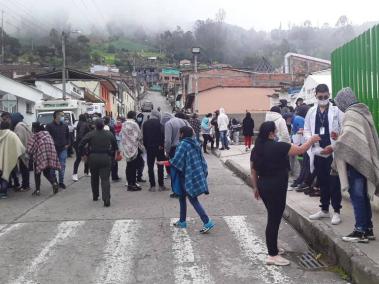Dos municipios de Cundinamarca ya vacunaron a toda su población adulta mayor.