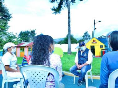 Carlos Camargo visitó la cárcel de mujeres El Buen Pastor, en Bogotá.